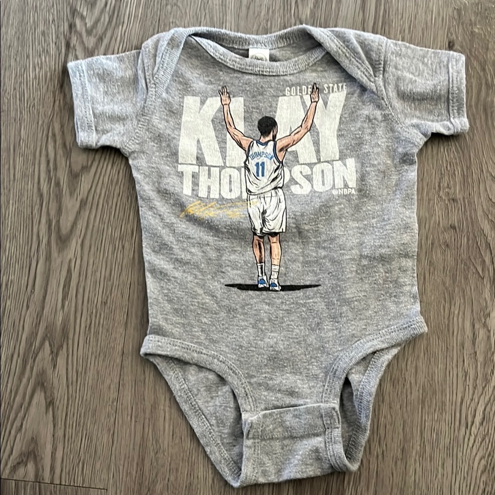 Gray Bodysuit with Sun Salutation Design! A little cracked 💙